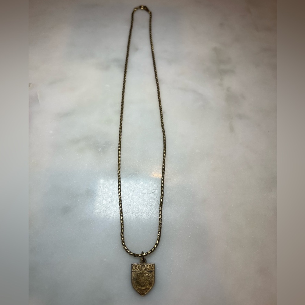 Vintage British Columbia Enamel Dogwood Shield Necklace | Canada Souvenir Charm - Picture 4 of 5